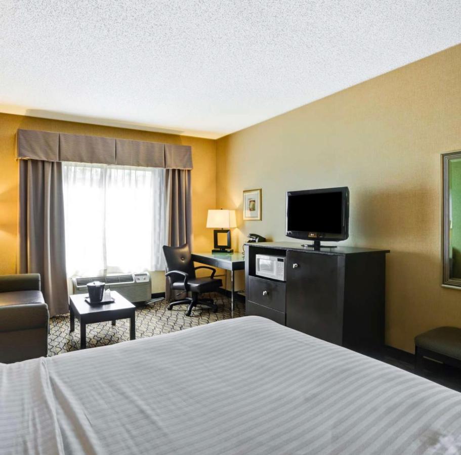 Holiday Inn Express Hotel & Suites Christiansburg By Ihg Exterior photo